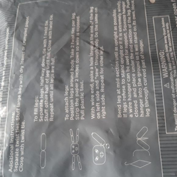 Spider Leaf Bag, new in package. Contains spider body and legs - Picture 3 of 4